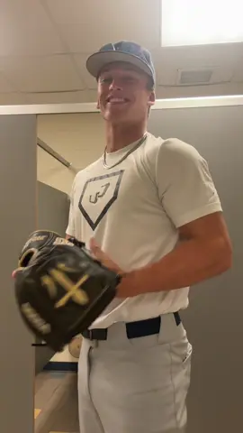 gameday #collegelife #collegeathlete #baseball #baseballboys #cringe 