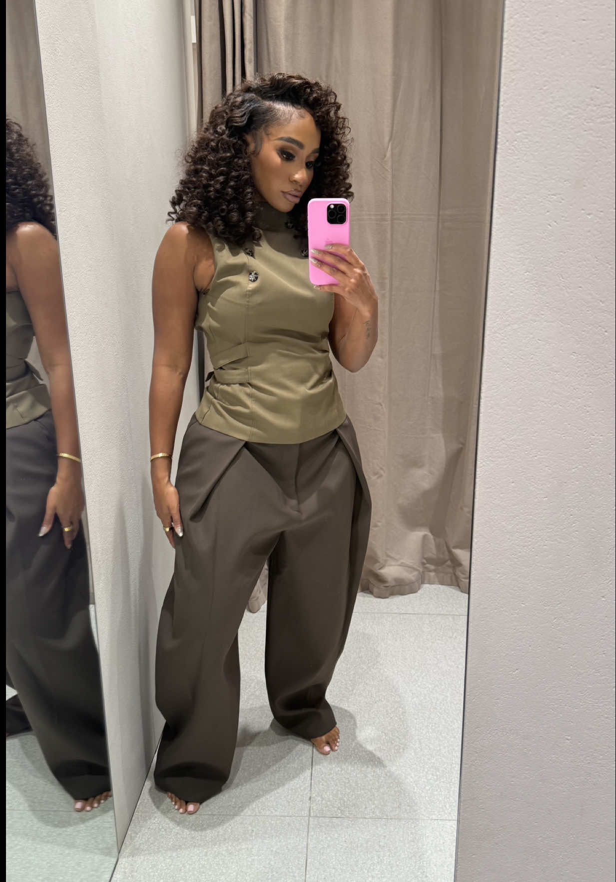 I’m sorry but @ZARA is hitting more than usual right now🤌🏾🤏🏾 ✨ Everything is linked in my LTK!  #zarafinds #zaraoutfit #zarahaul #curvytiktok #curvyfashion 