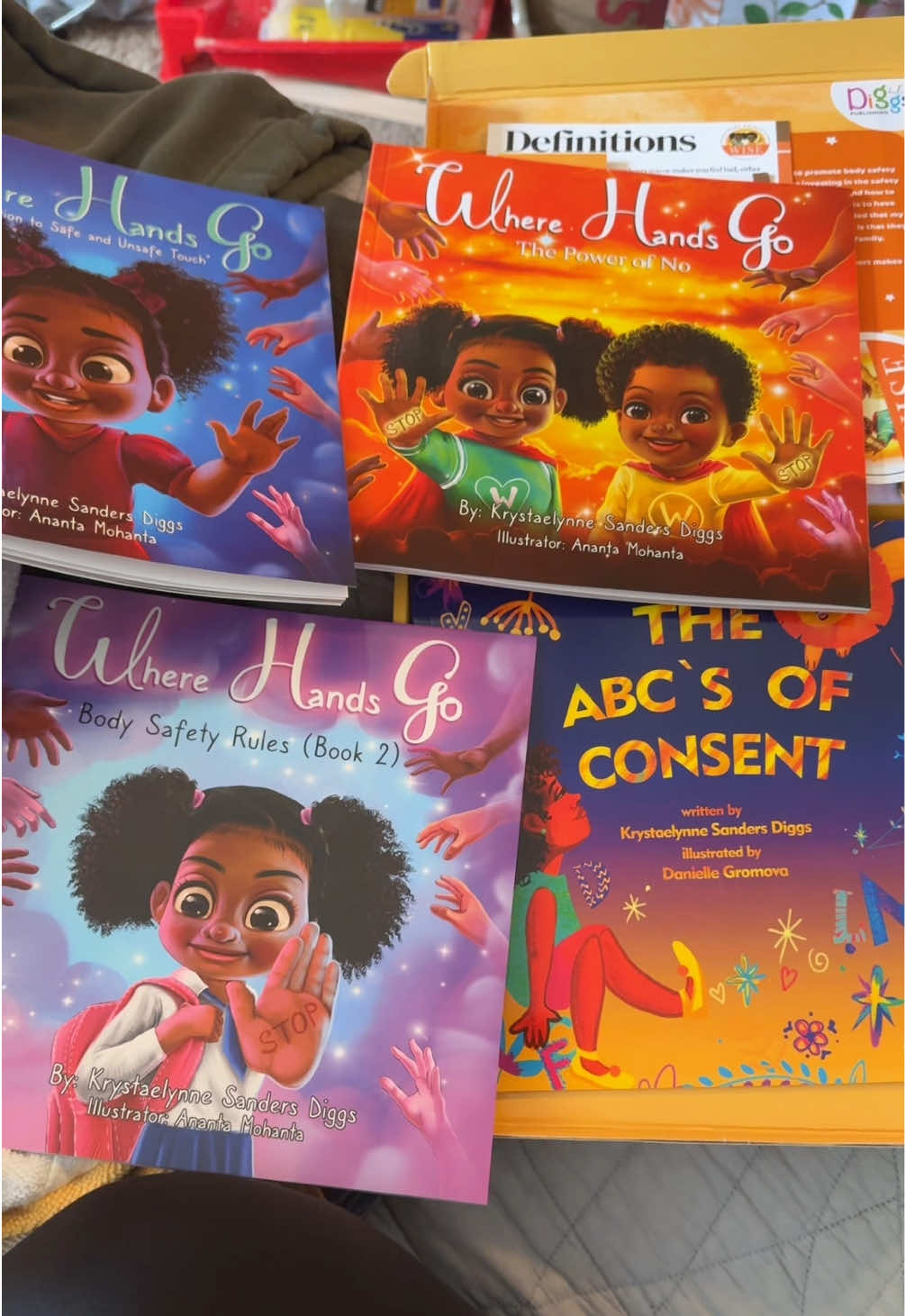 Parenting tools to help teach kids the importance of body safety. Highly reccomend this pack. I definitely will be ordering another set for my nieces and nephews!