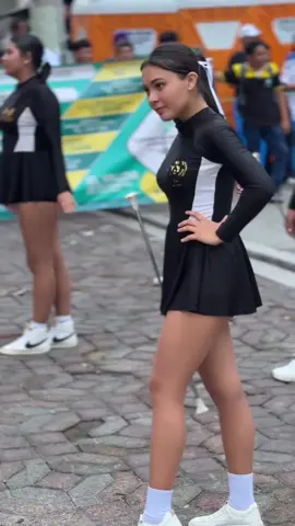 bastoneras bellas  #bellas #bastoneras 