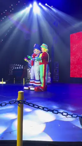 @Patati Patatá são meus melhores amigos, consegui ir no show em Taboão da Serra #ppcircoshow #patatiepatata 