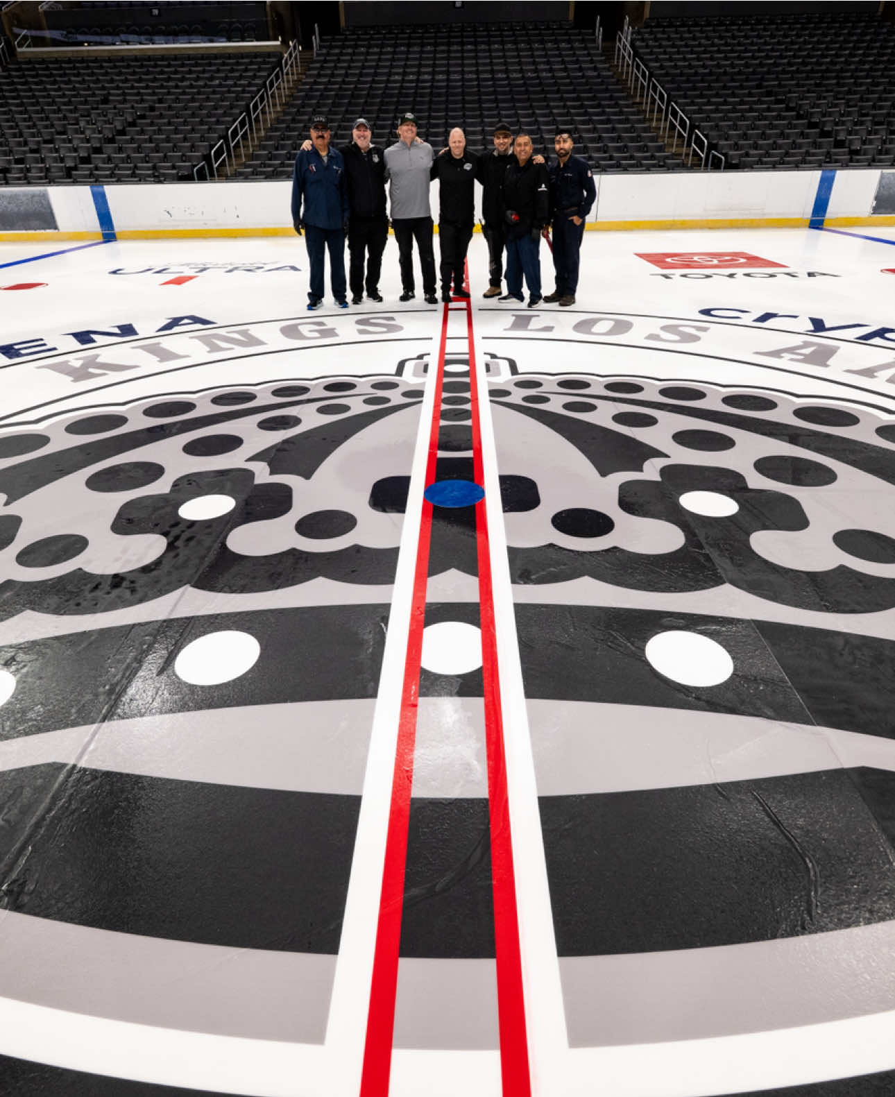 In case you wondering how ice is made 🏒 @LA Kings #hockey #sports 