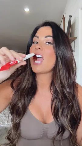 Eat like 💩 = feel like 💩. It’s really that simple. What you put in your body matters way more than you think—cutting jelly just might be the fix you didn’t know you needed 👀✨ #tiktokshoprestock #wellnesstips #guthealthmatters #EatBetter #gethealthy  