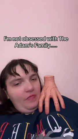 I’m totally am and I’m not Arita’s to say it. I will forever stand by saying I love The Adam’s family. #wednesdaynetflix #wednesdayaddams #theadamsfamily 