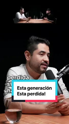 Un recuerdo del episodio con Freddy Vega de Platzi! Conversamos de los peligros de la tecnología en la educación, salir adelante sin importar de donde vengas y como la inteligencia no va acabar con tu trabajo si aprendes a trabajar con ella.