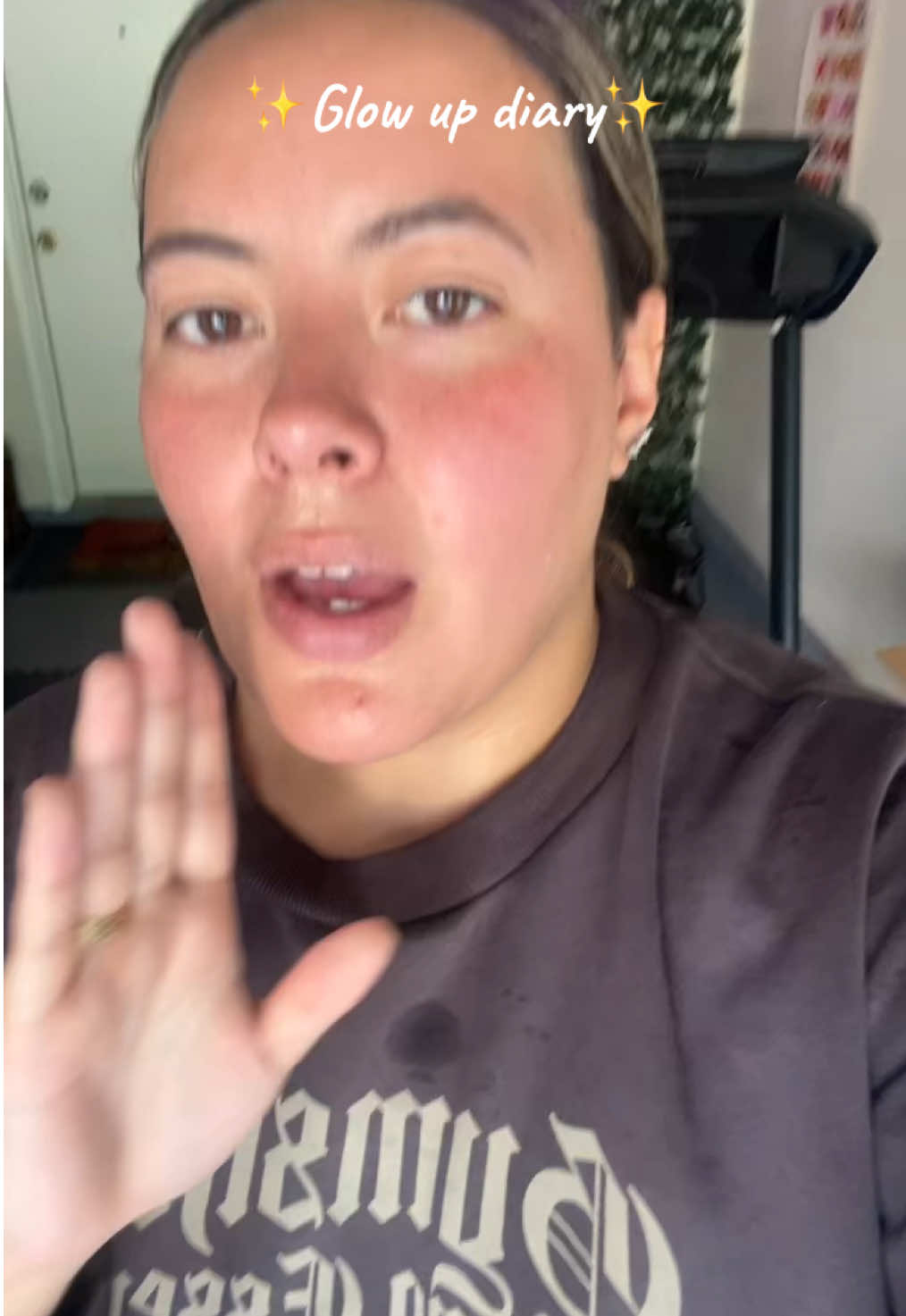 I recommend making a vision board for your glow up goals!!💖✨ #motivation #plussize #transformation #goals #Lifestyle 