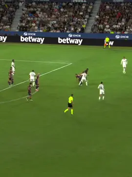 Vincius goal In front of Levante  .  .  .  . #fyyyyyyyyyyyyyyyy #fyp #foryoupage 