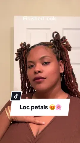 Easy and different #creativehairstyles #creativehairstylist #crotchetlocs #fauxlocs #locs  