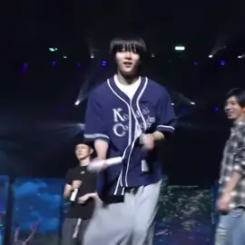 i think this might be his new favorite move #txt #txtbeomgyu #beomgyutxt #kpop #fyp @TOMORROW X TOGETHER 