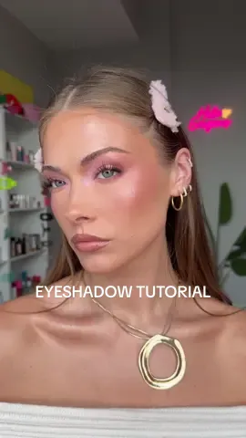 Replying to @aiahjubeh my attempt at this GORGEOUS eyeshadow look by @makeupwlp 🦋✨💗 & pls leave tips I am not great at eyeshadow!! <3  #makeupinspo #eyeshadow #makeuptutorial #trending @Morphe Cosmetics @Patrick Ta Beauty @Kosas @KISS Lashes 