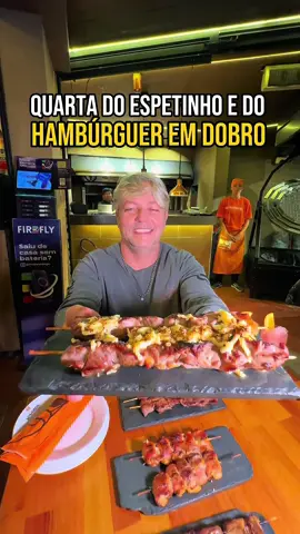 Quarta do Espetinho e do Hambúrguer em DOBRO no @senhorzin_espetaria , localizada na Tamarineira, zona norte de Recife. Por apenas R$ 38 reais você escolhe a sua dupla de hambúrgueres artesanais deliciosos, com carne macia e com suculência, todos assados na parrilla, e ainda leva batata crocante e sequinha. ✅ Double de Hambúrguer (escolha a sua dupla): parmesão trufado, costelinha BBQ, geleia de bacon ou cheeseburger (R$ 38) ✅ Double de Espetos (escolha a sua dupla e o tipo de queijo que você quer adicionar): alcatra, sobrecoxa com bacon, picanha suína, carne de sol e baby beef (R$ 24) ✅ Clone de Caipi (limão, maracujá e abacaxi): R$ 21 ✅ Double de Cuervo Paloma: R$ 19 ‼️Promoção válida apenas nas quartas‼️ 👉🏻 Já manda pra quem precisa ir com você! 📌 Rua Sebastião Alves, 273 - Tamarineira - Recife-PE ⏰ A partir das 16h