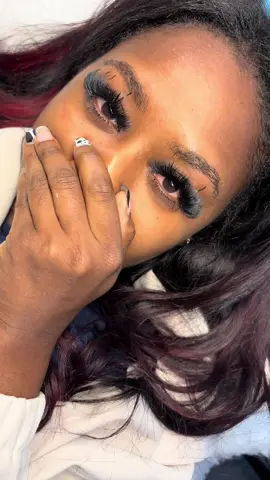 i’m putting ya dineeeeee good retention , great isolation , tap in !!! #fyp #lashextensions 