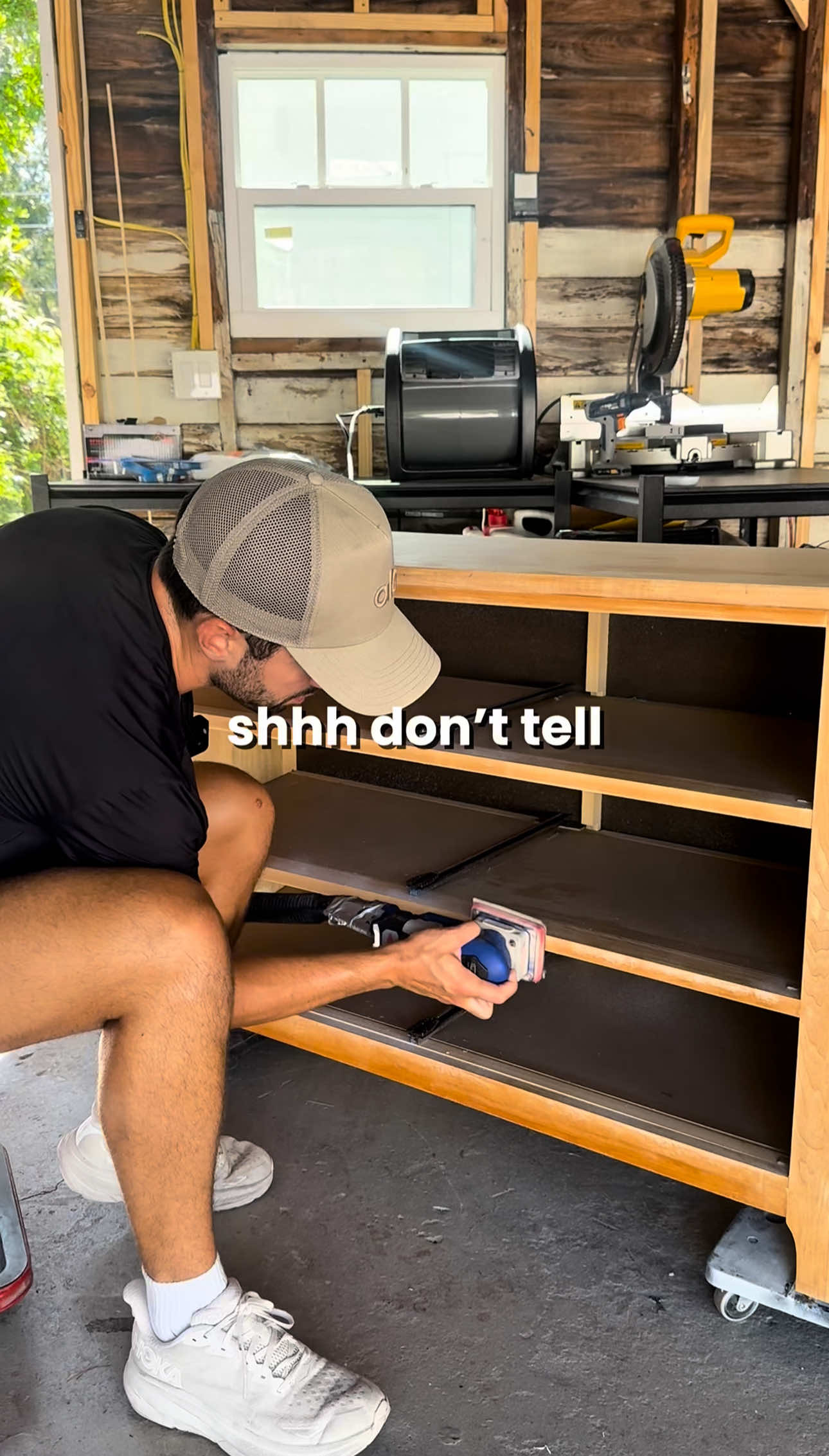 but then listing and selling it for $500 ✨💅🏻 #flippingfurniture #DIY #furnitureflip #CapCut 