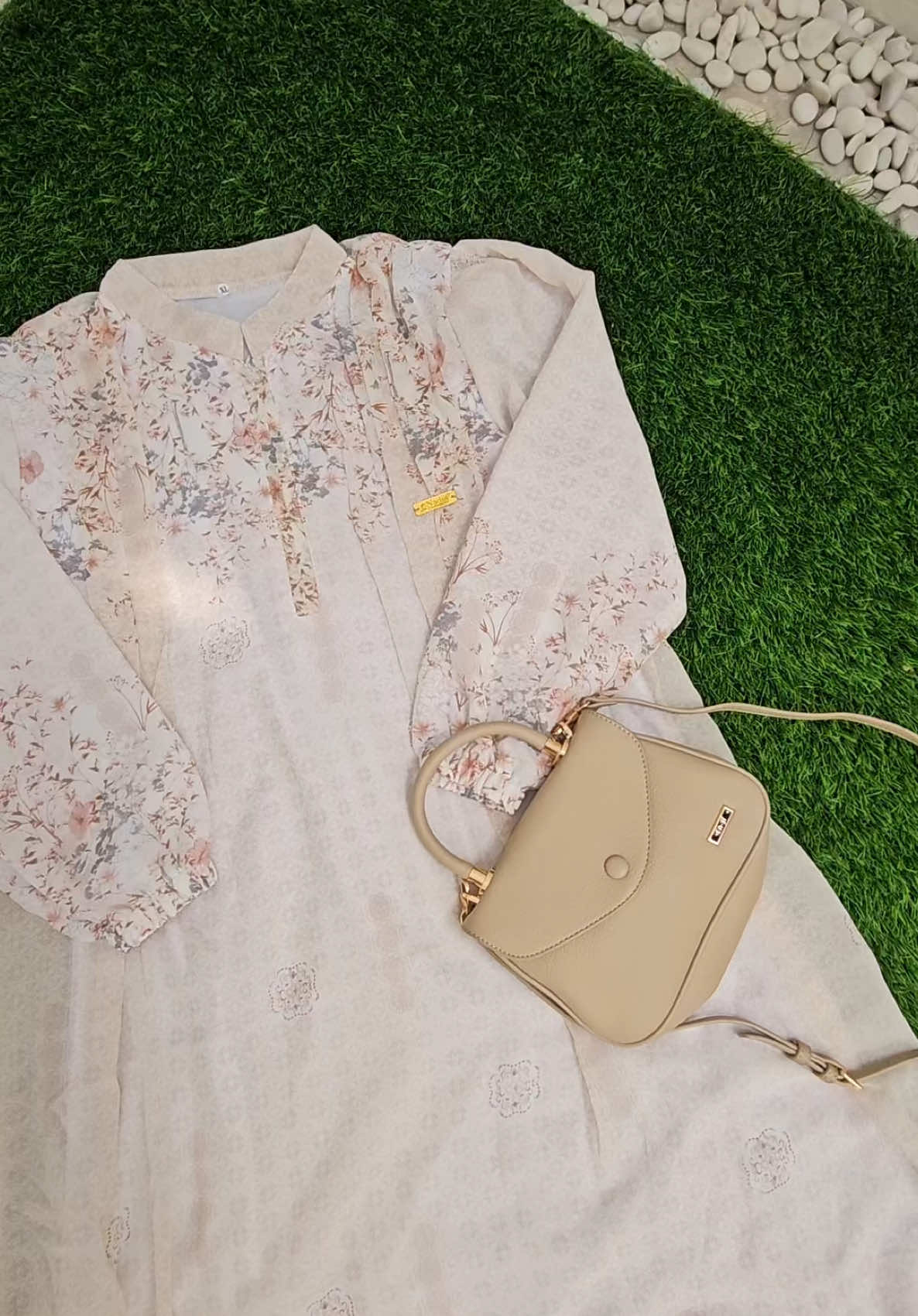 Secantik ini bunda sayang, cekout skrg keburu kehabisan 🥰 #promoseruweekend #gamis #gamismurah #dress #gamiskondangan #bajukekinian #gamisceruty #gamislebaran #gamislebaran2026 #gamisviral #gamistrending 