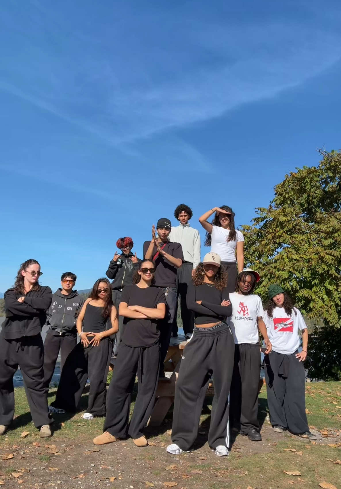 tag who you see 🤪 (dc: @4 ) #dance #gang #vancouver 