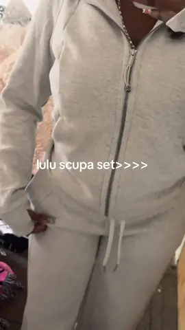 im in loveeeeeeee w this lululemon scuba set #luluscuba #lululemonset #fallset #fallfashion #matchingset