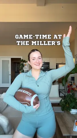 Welcome to the first ever planning for the game-time at the Miller’s football watch party 🏈 #watchparty #tailgateszn #gamedayfood #tailgatefood #gameday @target @lululemon 