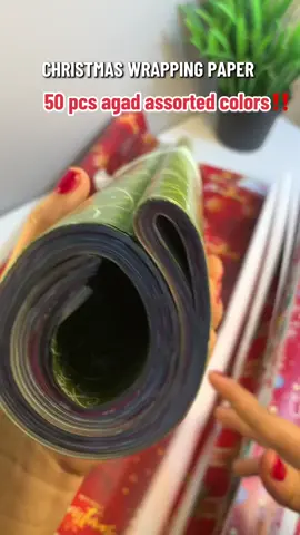 Huwag ka ng magtipid sa christmas wrapper this Christmas kasi may 50 pcs agad nito! Disclaimer: Sale price may vary until promo ends! #christmaswrappingpaper #christmaswrapper #murangchristmaswrapper #christmaswrapperwholesale #wrappinggifts 