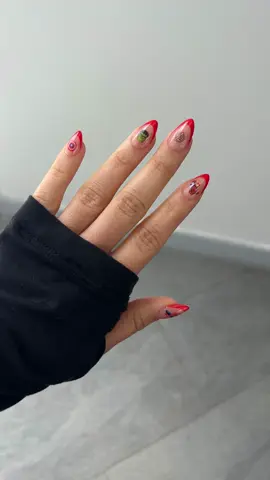 Was vending at a comic convention a few weeks back so of course I had to match the occasion 💅🏼  Used my red tips from @BTArtboxnailsofficial & stickers from MAINSTREETDREAMZ on Etsy.  #btartboxnails #comictok #marveltok #nailinspo #diynails 