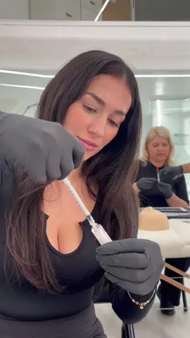 Aesthetics Training 🇬🇧 London 🇬🇧 UK Beginners & Advanced Courses  Info@Xoclinic.com #fyp #aestheticstraining #russianlipcourse #careerchange #nhsnurse 