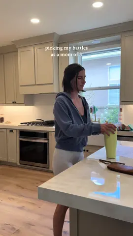 yes but no but also yes ya know??? #pickyourbattles #motherhood #motherhoodunplugged #momof3 #sahm 