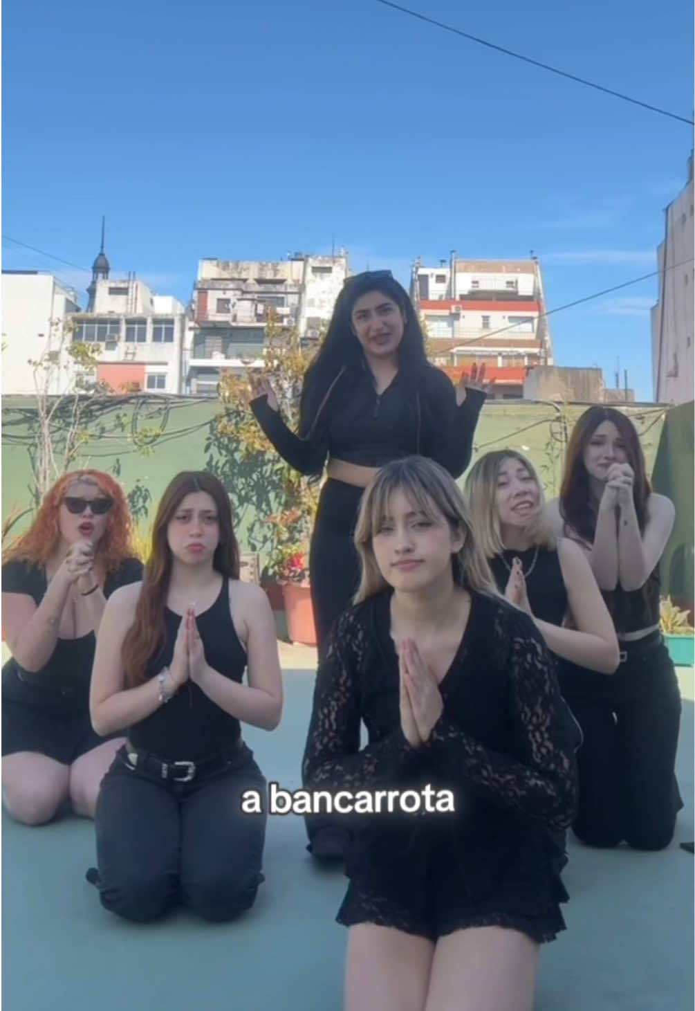 Somos UNYX y no tenemos un peso… pero podemos ser tu nueva banda favorita 🫦🩵 #girlband #UNYX #poplatino #girlgroup #banda 