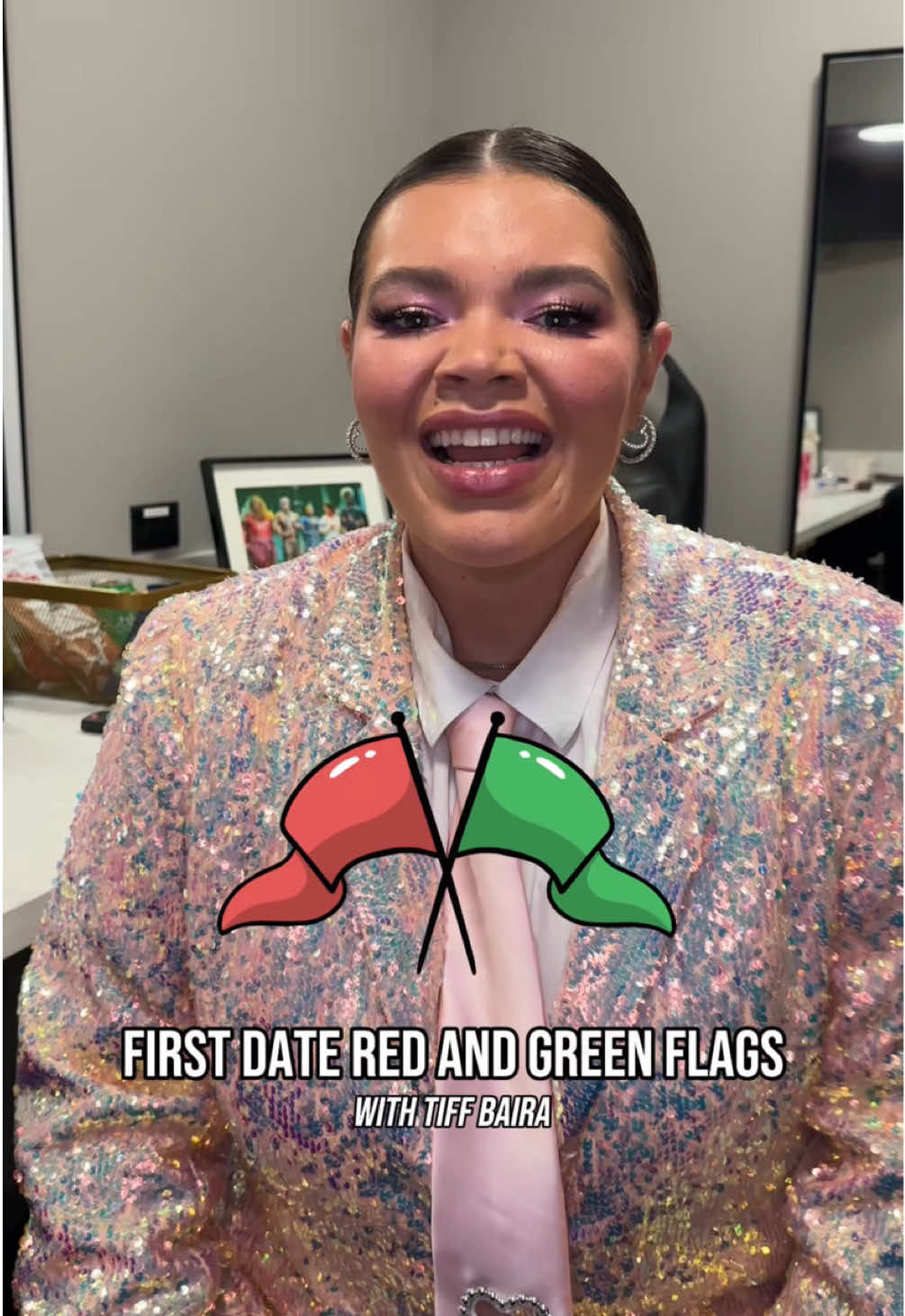 The Queen of modern dating has spoken! Share your first date red and geeen flags with us in the comments. 👑💋🚩💚 @Tiff Baira   #datingadvice #moderndatingtips #redflag #greenflag 