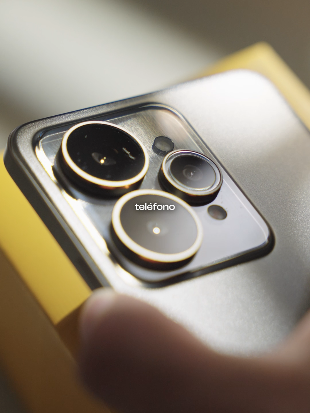 Este de aquí es el nuevo Realme 15 5G un telefono muy bueno en prácticamente todo sentido. #realme15 #telefono #celular #realme155g #realme15series5g 