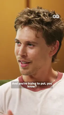 I had fun doing this with Darren Aronofsky. I can’t wait to share the many exciting things i have rolled up in my sleeves. _ #caughtstealing #fyp #community 