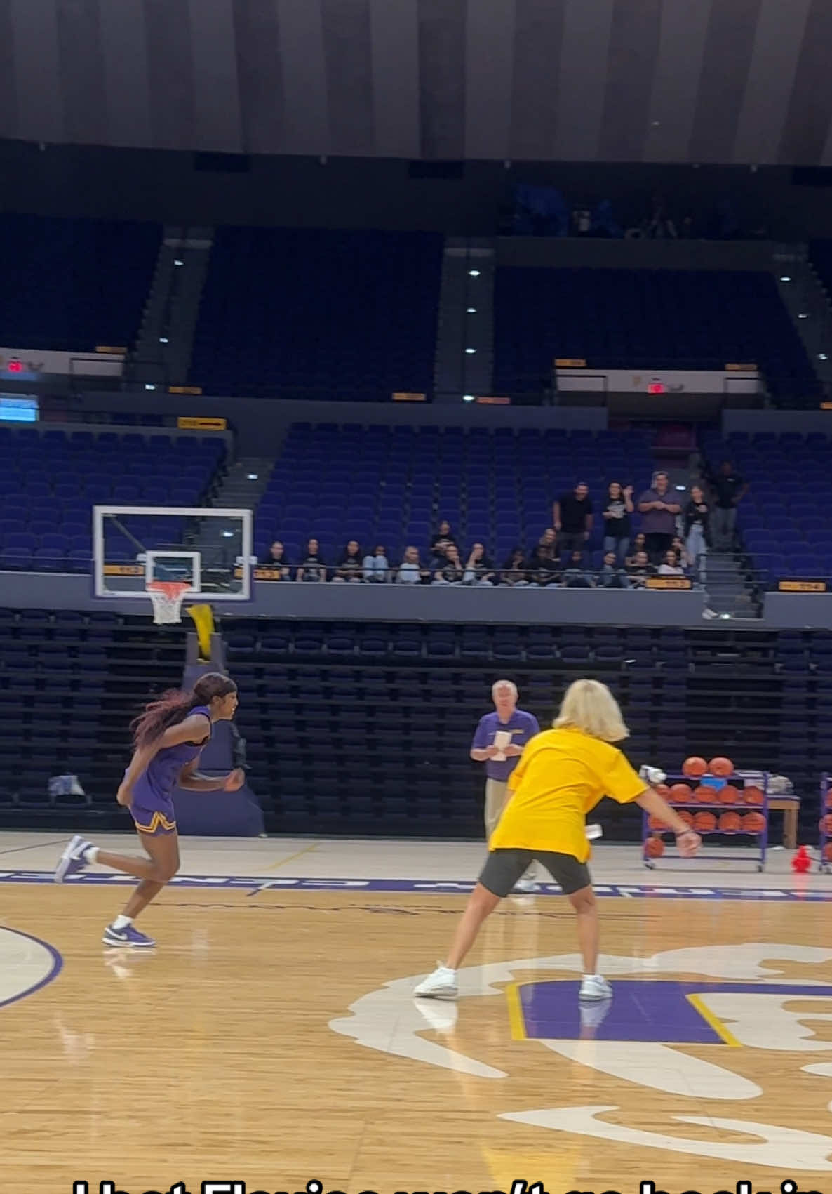 @Flaujae and Mulkey are hilarious, Gotta love their relationship. 💜💛🏀#LSU #WomensBasketball #Flaujae #Coach #KimMulkey 