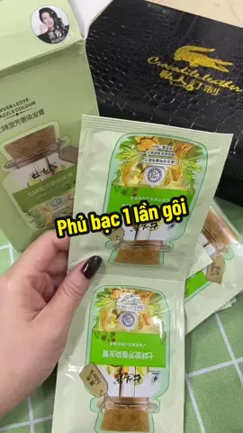 “Không cần nhuộm tóc tốn tiền 💸 👉 Chỉ cần dầu gội với phủ bạc thảo được  15 phút là có mái tóc đen tự nhiên! #PhuBacNhanh #ChamSocToc#GiaTotHomNay #MuaNgayKeoLo #