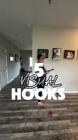 Visual hooks are so powerful to use in your videos, they could be as simple as walking with your phone, or as complex as stop motion! Which one is your favorite? #visualhooks #hooked #editing #editing101 #hookem 