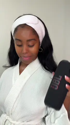 Just got the @JBLAudio speaker and I’m obsessed!!