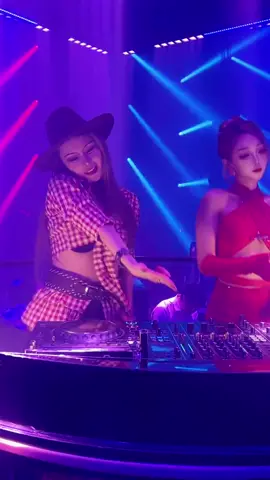 #gaixinh #gaixinhtiktok #nhachaymoingay #xuhuong 