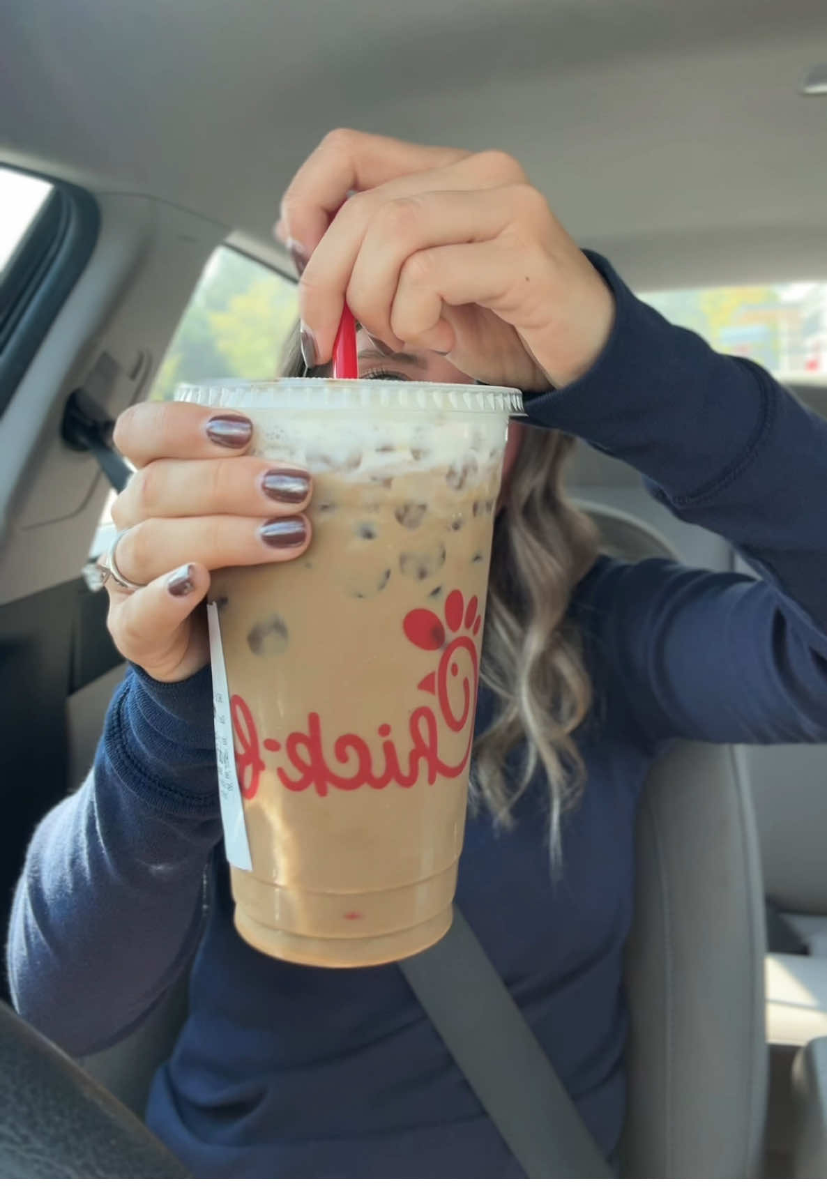 @amelia this is SO good! Like I’m in shock hahaha 🤭🤭🤭 @Chick-fil-A #chickfila #pumpkinseason #pumpkinspicelatte #coffee #coffeetiktok 
