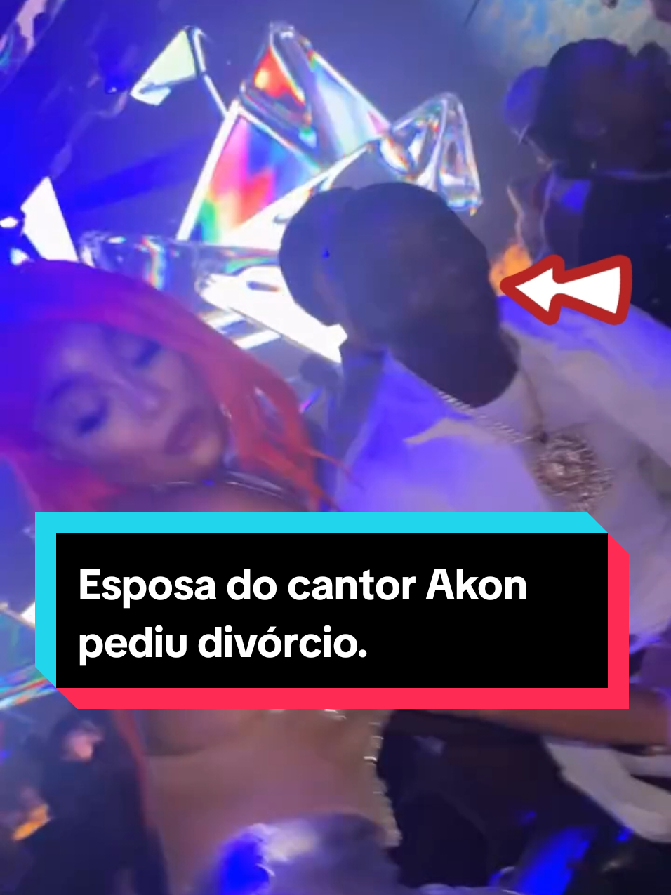 Esposa do cantor Akon pediu divórcio. #akon #CapCut #curiosidades #cantor 