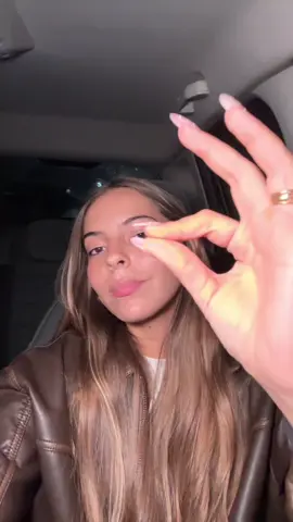 ya saben que los trends no son lo nuestro 🫠 #humor #eyes #novios #humor #risa 