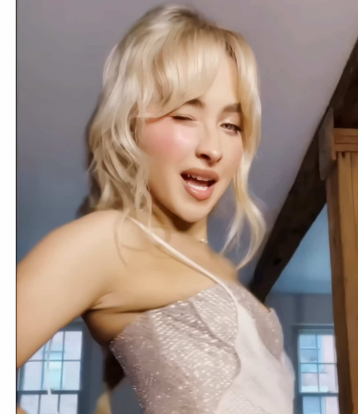 que bonito sería bailar salsa con el amor de tu vida #Sabrinacarpenter #sabrinacarpenteredit #frankieruiz #fvp 