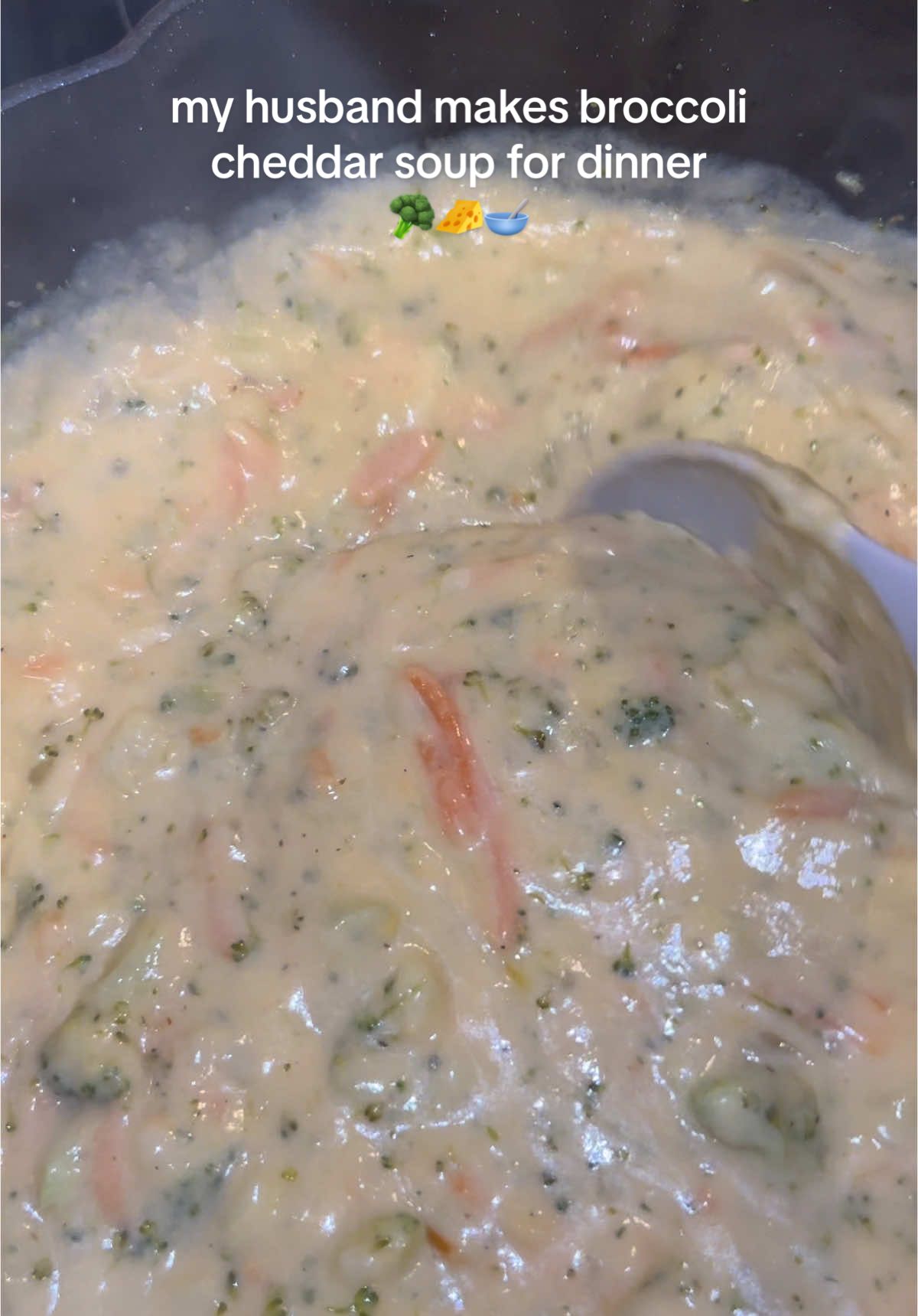 cozy soup of the week but this time my husband makes it and surprisingly… it’s probably the best soup we’ve had all month 🫣