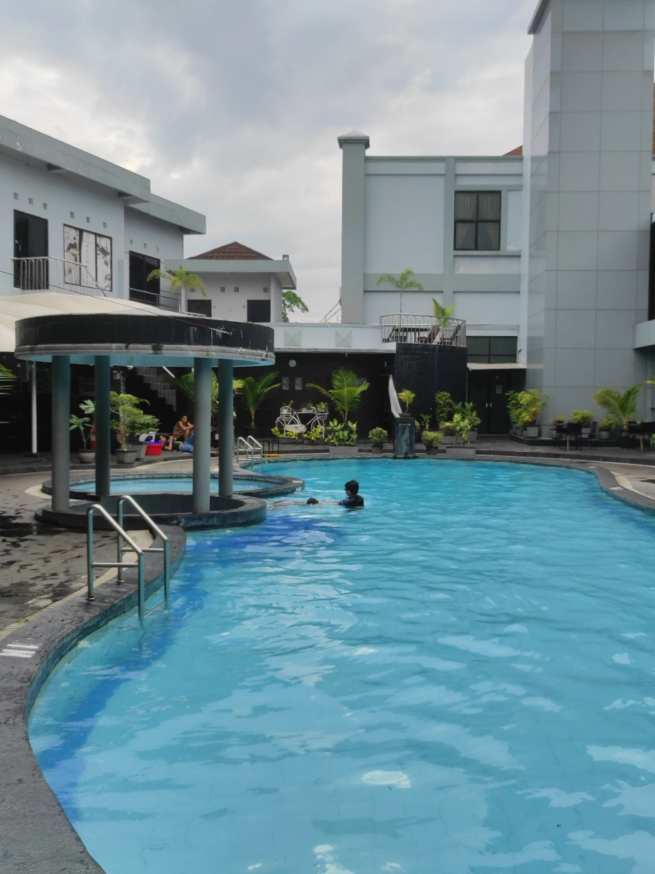 hotel swarna dwipa palembang #hotel #swarnadwipa #palembang #berenang #promo 