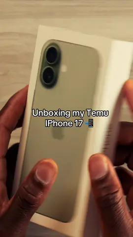 Manufacturer said it works like normal 😴 #iphone17 #iphone17promax #fyp #techtok #iphone17air 