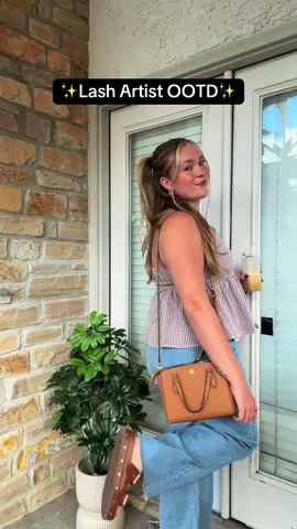 OOTD Lash artist edition ✨💞🌷 #OOTD #lashtech #lashartist #outfitinspo #fyp 