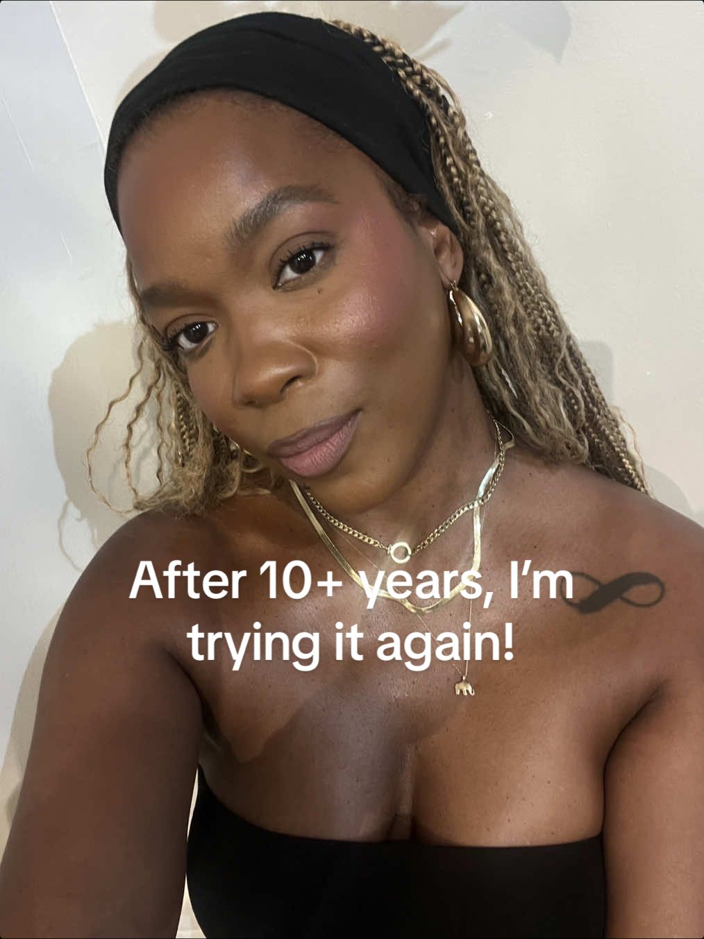 It’s been literal ages since I’ve changed my nudes range lip color. So, here’s my first impression of a cult favorite, #PILLOWTALK by @Charlotte Tilbury ✨🤍 #nudelipqueen #lipstick #lipsticktutorial #browngirltiktok 