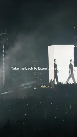 I had such a fun time at the Exports Only fest this past Sunday. Summy is one of the only people who will get me to rave on a Sunday night these days 🥹🥹 Take me back pls  #johnsummit #expertsonly #expertsonlyfestival #randallsisland 