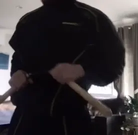 NDAxJDM