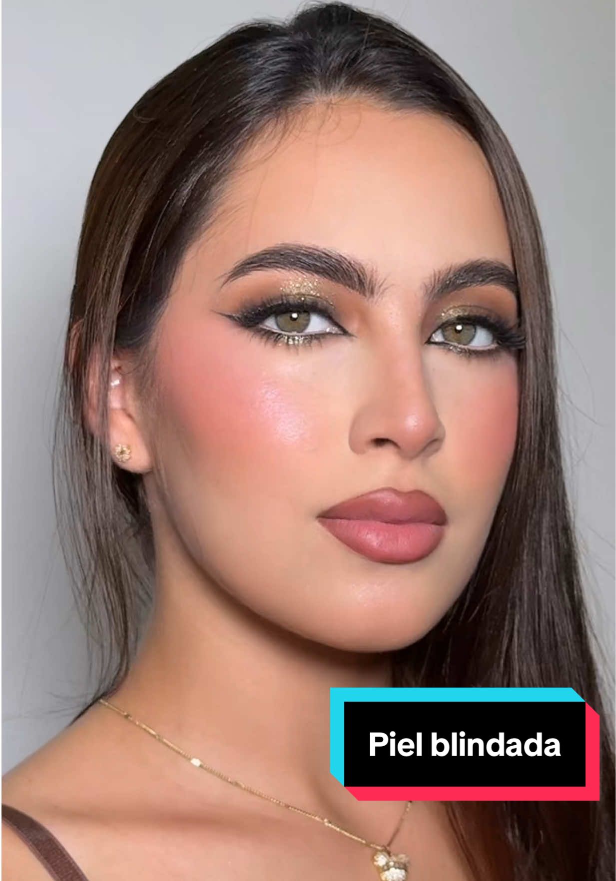 Si mi linda , resultado final de mi live🧑🏼‍🎨 Piel blindada con el blindaje de @Johanna Godoy 🔥 #makeup #maquillaje #medellín #maquillador 