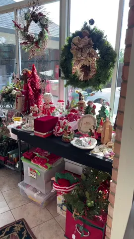 Christmas alert!!! Estate sale in Keller this week! Sept 25-26-27 9am-2pm #estatesale #christmas #vintage #shop #holidays 