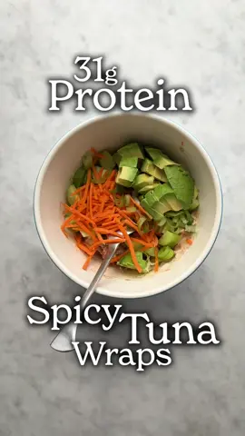 Recipe 👇 31 grams of protein, low carb lunch? Yes please! I make this for lunch on repeat. It takes 10 minutes & tastes like a spicy tuna roll... without the rolling!! Mix: 2 cans tuna, drained 3 tosp mayo 1 tsp + more to taste of coconut aminos - or soy sauce if not gluten free 1 tsp toasted sesame oil Sriracha to taste Gently stir in: 1/2 peeled, diced cucumber 1/2 avocado, diced 1/4 cup shredded carrot Handful of sliced green onions Gently combine. Serve with seaweed snack wraps. I scoop, wrap, crunch. Macros per serving 390 kcal • 31 g protein • 9 g carbs • 26 g fat Add 12 @bibigo USA seaweed sheets: +30 kcal • +2P . +2C • +2F Save this for busy days and tag me if you make it.  #highprotein #lowcarbrecipes #whatieat #lunchideas #EasyRecipe 