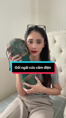 Gối ngải cứu cắm điện giúp giảm đau mỏi cổ vai gáy #goingaicuu #goingaicuucamdien #goithugian 