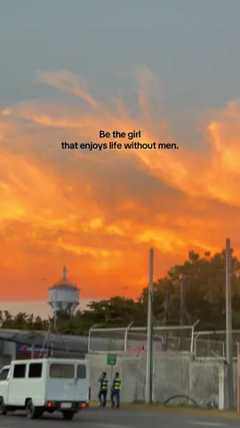 Enjoy your life without men! 🦋
